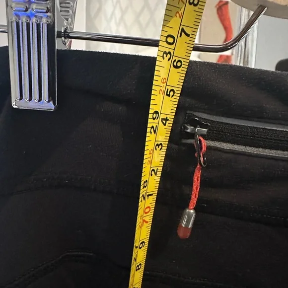 Lululemon - Picture 3 of 11